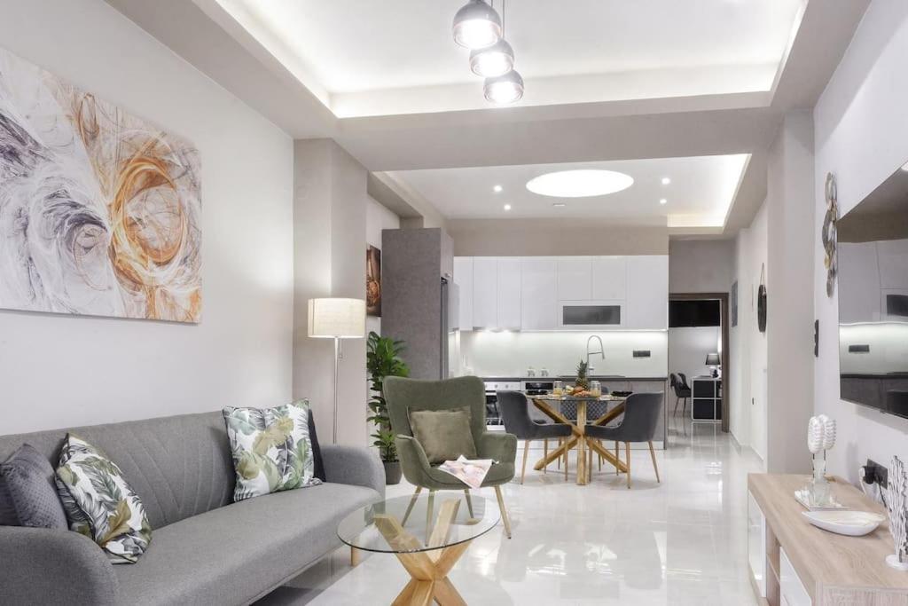 Menda Suite Heraklion Exteriör bild